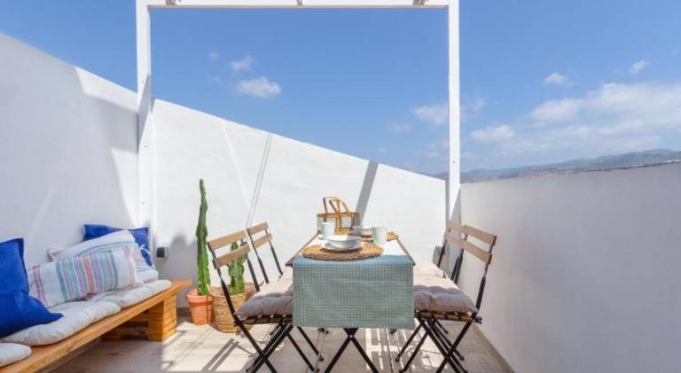Apartment with terrace | Near Málaga Cathedral | Perfect for remote work | Dogs allowed in Málaga