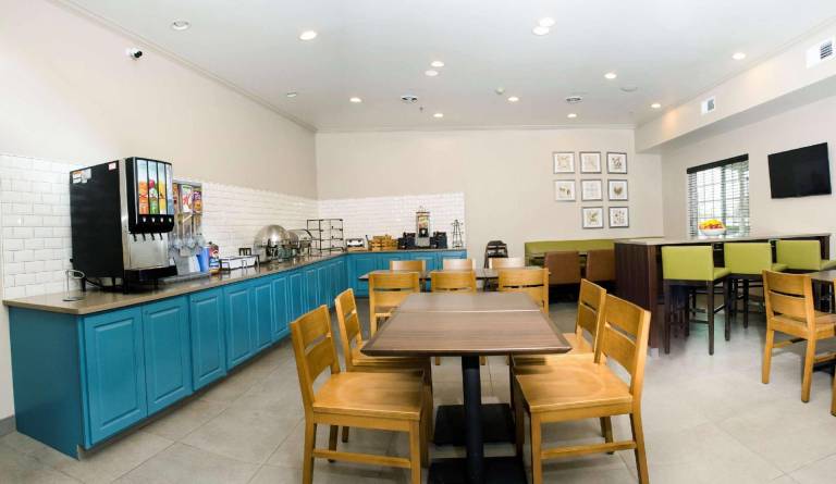 Country Inn & Suites by Radisson, Winchester, VA — photo 5