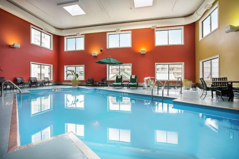DoubleTree by Hilton Chicago O'Hare Airport - Rosemont — photo 3