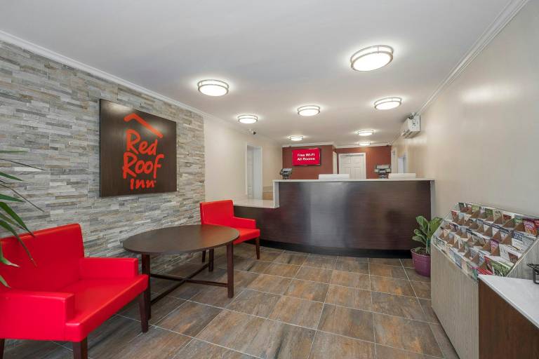 Red Roof Inn Fredericksburg North in Fredericksburg, VA