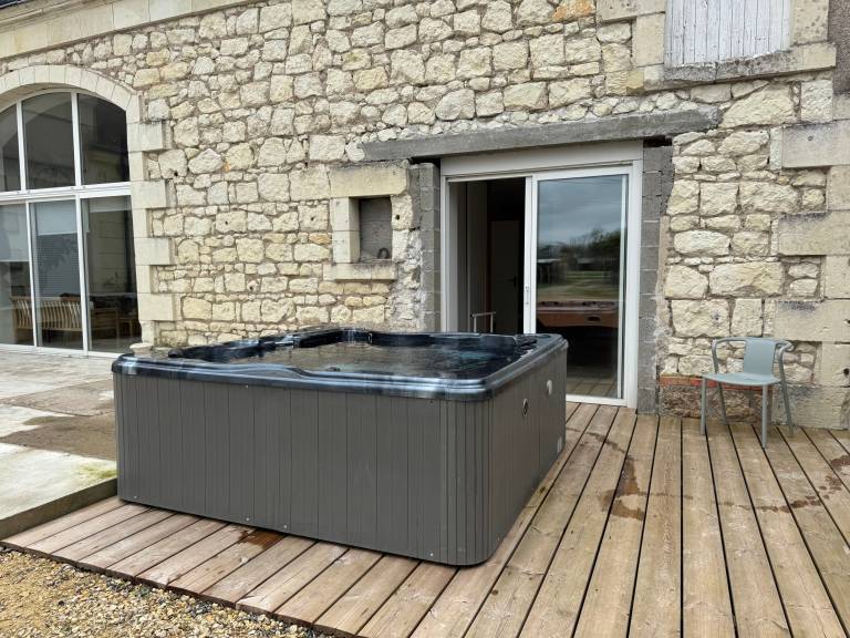Vacation home with patio, heated pool & yard | Garden view — photo 2