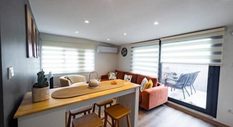 Holiday apartment with terrace | Near Galata Tower — photo 2