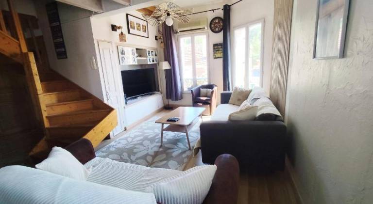 Apartment with 1 room for 4 persons — photo 2