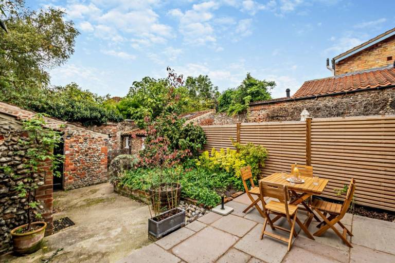 Fully equipped cottage with grill & garden | Pets allowed — photo 4