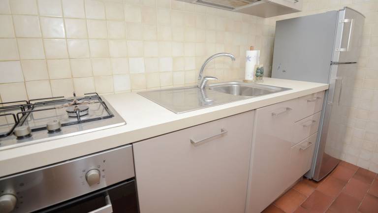 Family-friendly villa with yard & barbecue | Garden view | Beach nearby | Pets allowed — photo 3