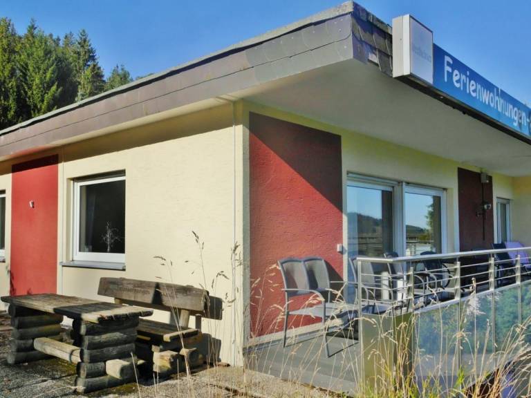 Apartment with patio | Mountain view — photo 4