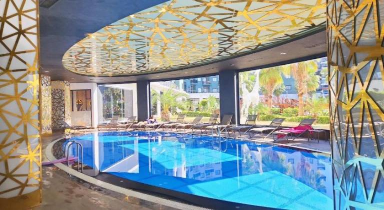 5 STAR FACILITIES/WALKING DISTANCE TO AMENITIES AND THE BEACH — photo 4