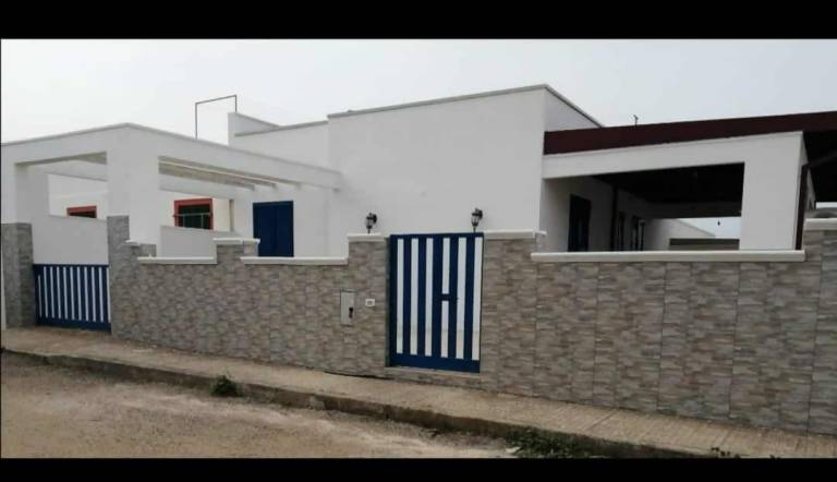 House with garden | Beach view — photo 5