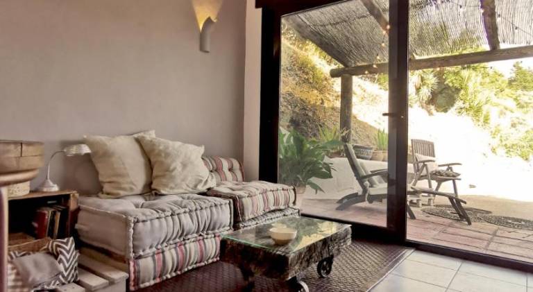 Vacation home with pool | Pets are welcome — photo 2