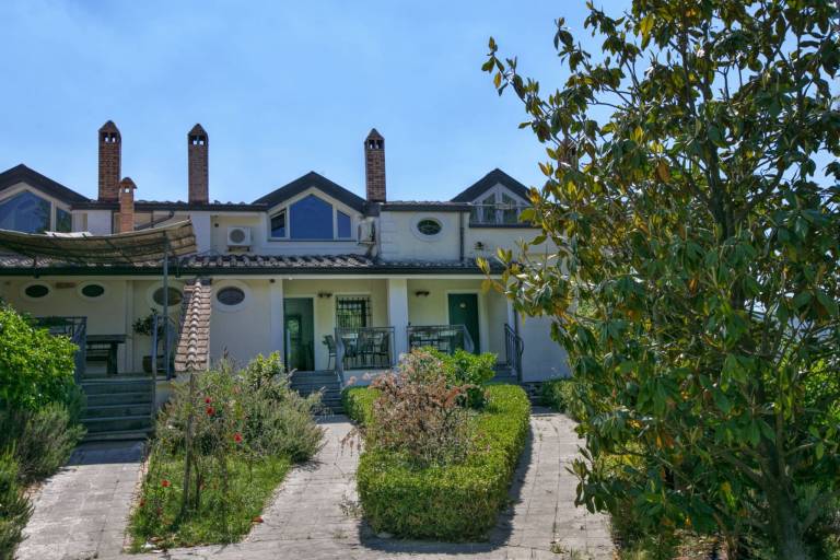 Casa Montecorvino Pugliano