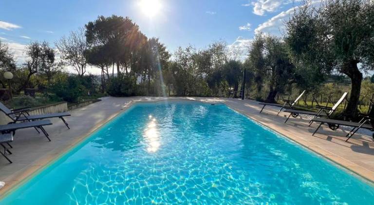 Holiday apartment with garden, grill & pool in Marciano della Chiana