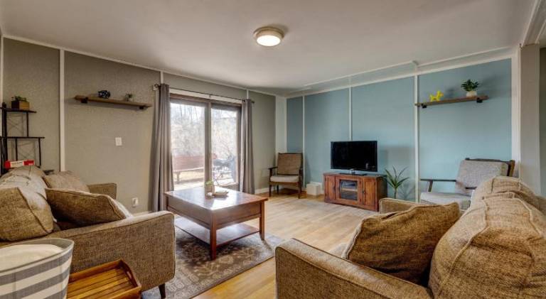 Vacation home with yard in Casper, WY