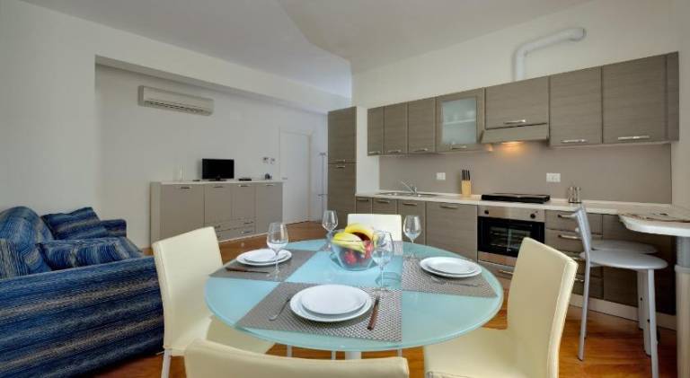 Serviced apartment for 4 persons — photo 3