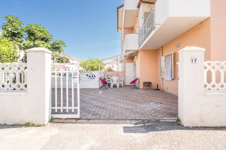 House with terrace & grill | City view in Teo