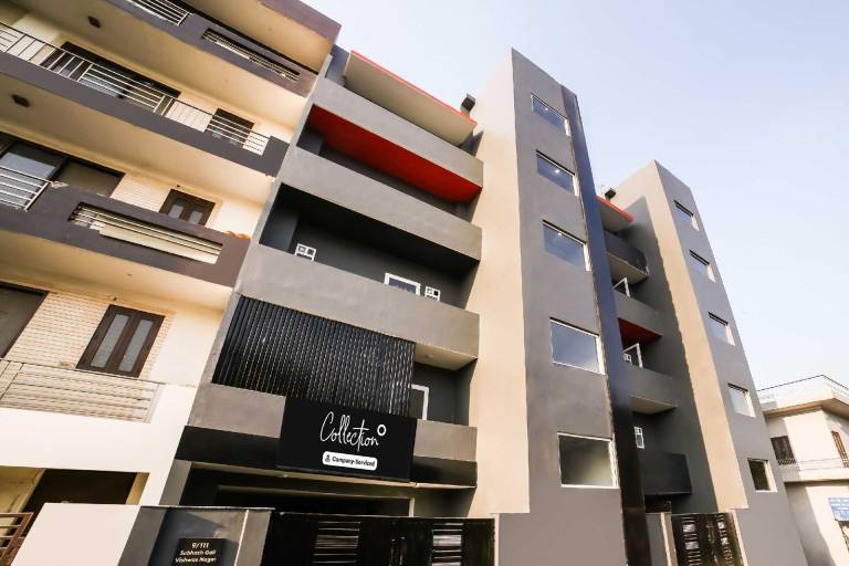 Super Collection O Shahdara Near Yamuna Sports Complex