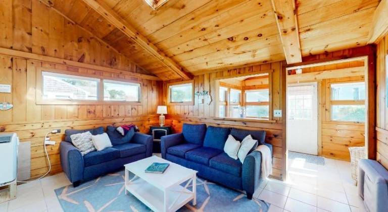 Lovely house | Next to the beach | Pets allowed in Dennis Port, MA