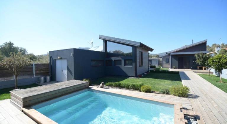 Vacation home with jacuzzi — photo 3