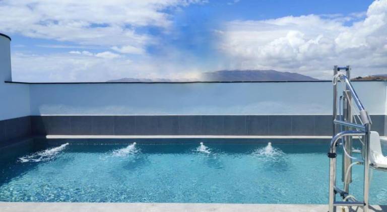 Holiday apartment with pool — photo 4