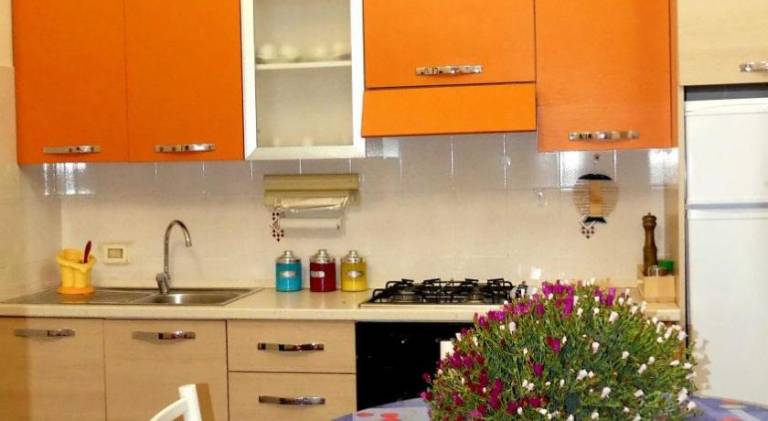 Rental apartment with barbecue, terrace & yard — photo 4