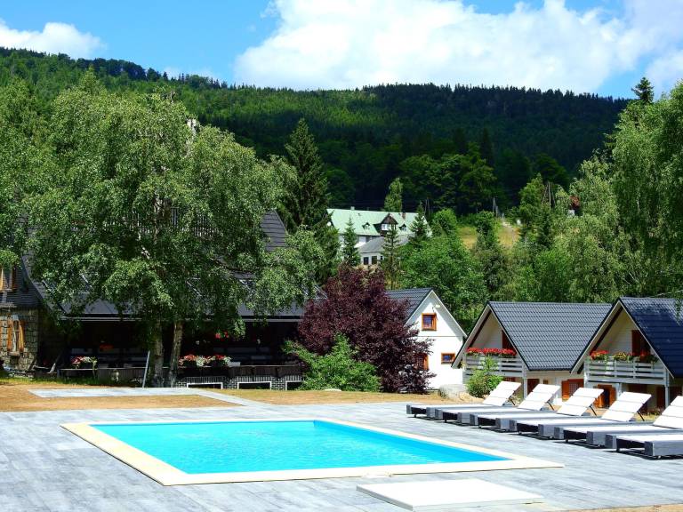 Fully equipped nice house with barbecue, private pool & yard | Nature view | Pet-friendly — photo 3