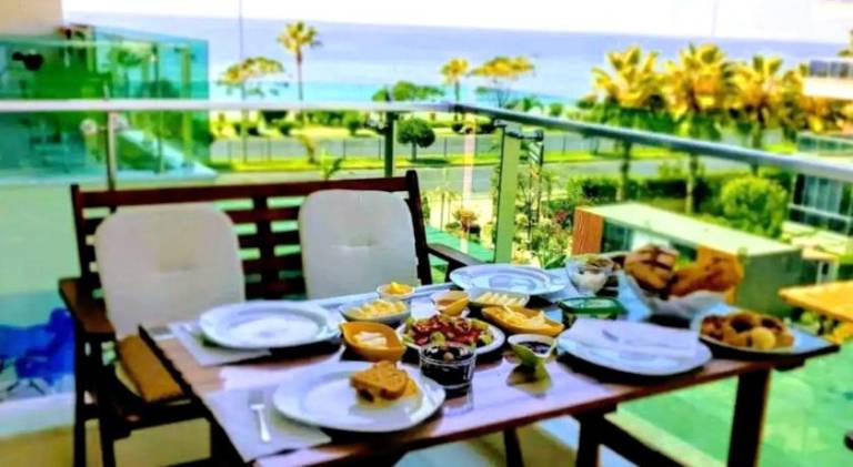 Holiday apartment with pool in Alanya