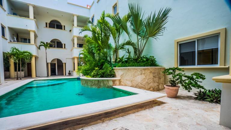 Romanina 1 Condo in the Heart of Playa del Carmen