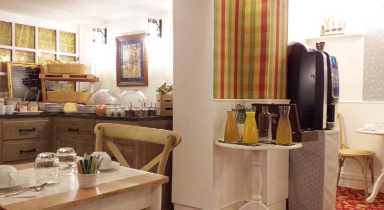Hotel Le Chantilly — photo 4