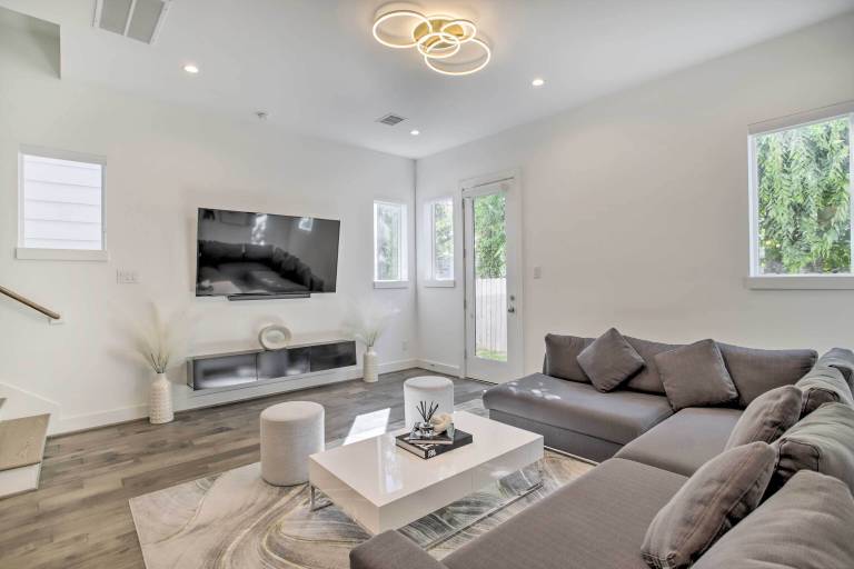 House Woodlake/ Briar Meadow