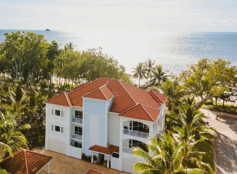 Apartment  Palm Cove
