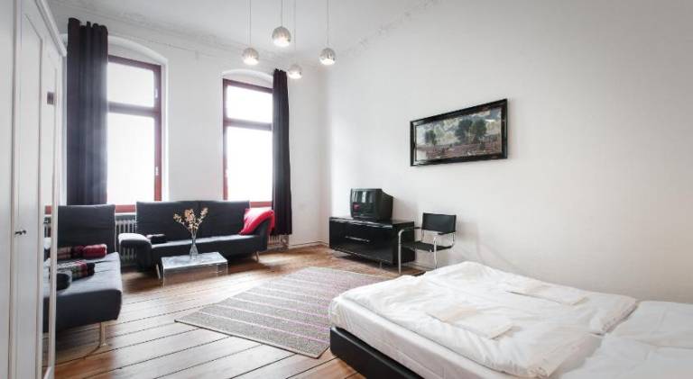 Holiday apartment with 3 rooms for 6 persons in Berlin