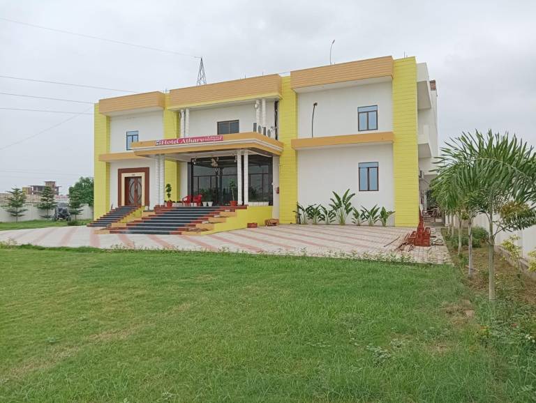 Hotel Atharv