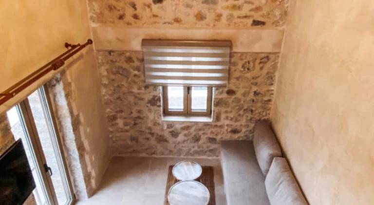 Mani Luxury Suites and Studios in Gytheio with Private Pools — photo 5
