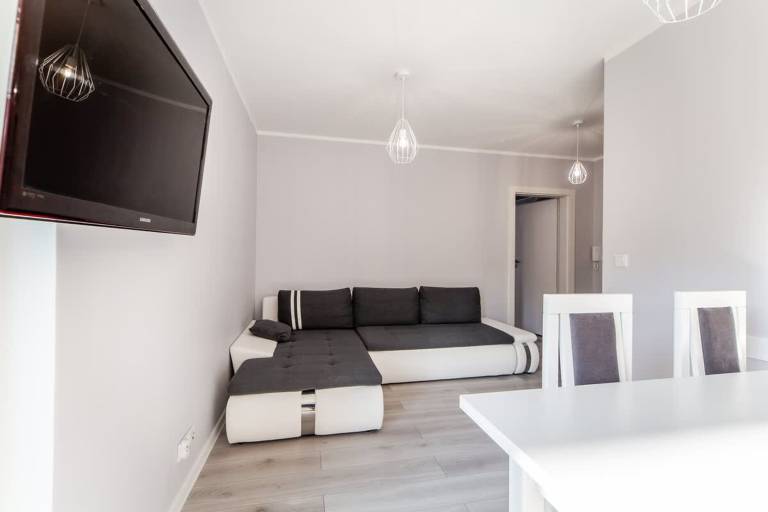 Holiday apartment with garden — photo 2
