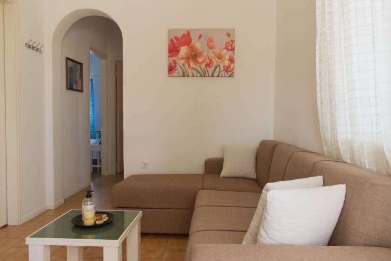 Family-oriented nice vacation home with fast internet, terrace & BBQ | Mountain view | Dogs allowed — photo 5