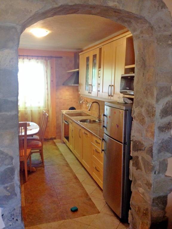 Holiday apartment with garden, patio & barbecue | Garden view — photo 5