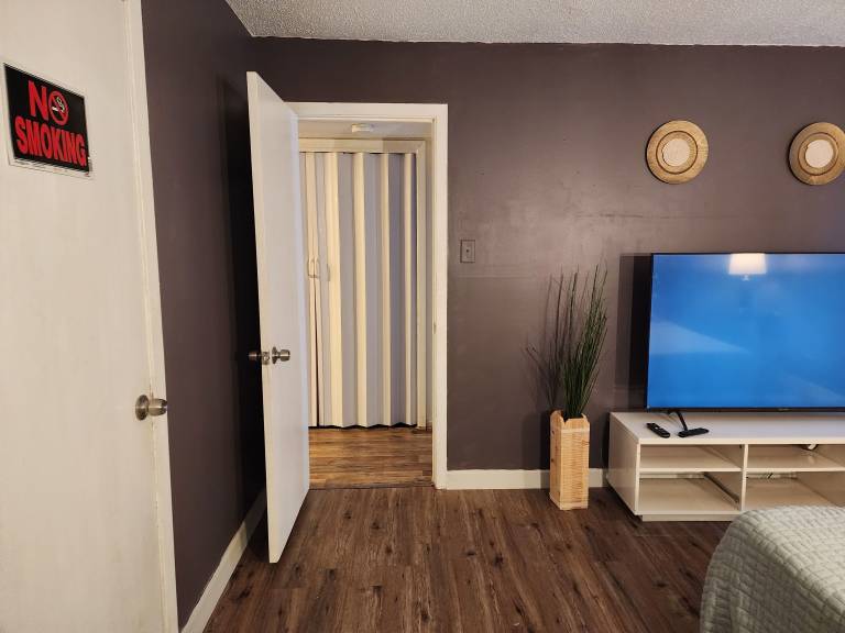 Apartment  Colonial Acres