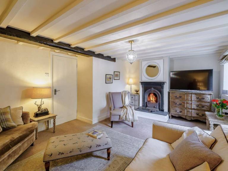 Fully equipped cottage with garden & grill | Water view | Dogs allowed in Grange-over-Sands