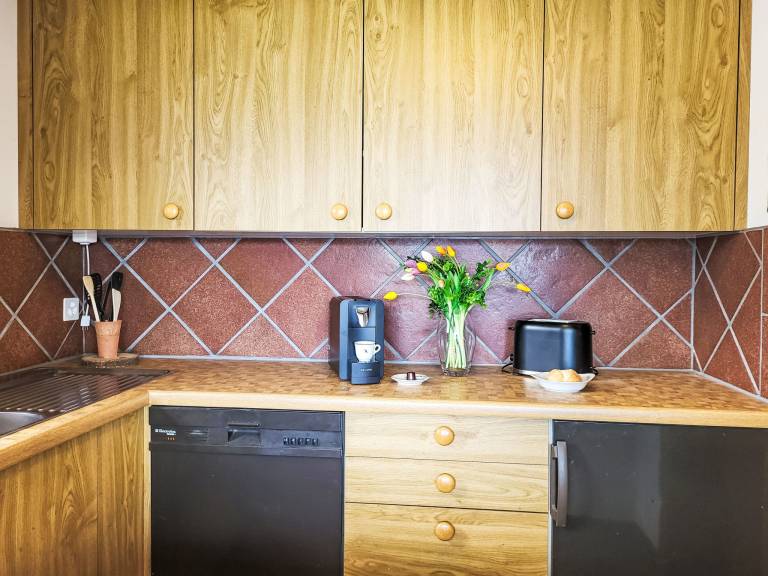 Rental apartment with yard & terrace | Mountain view — photo 4