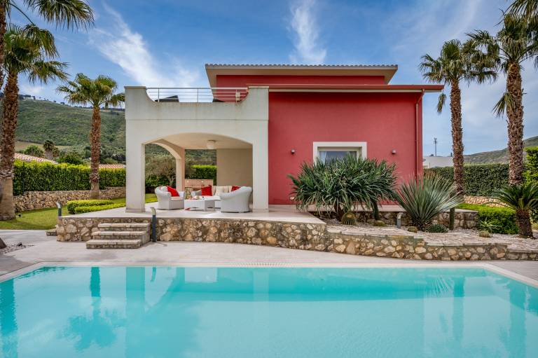 Fully equipped villa with private pool, grill & terrace | Dogs allowed — photo 2
