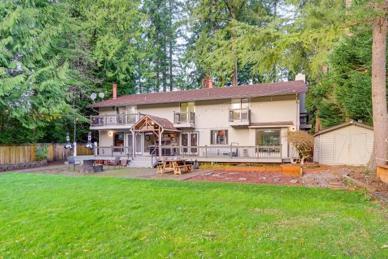 Lake-View Woodinville Retreat w/ Hot Tub + Theater — photo 3