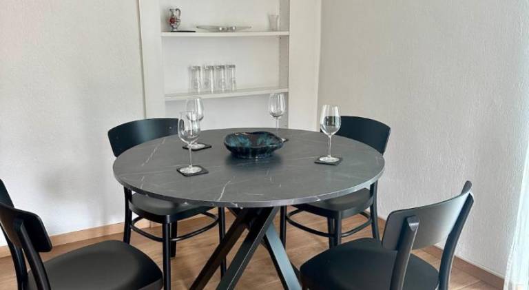 Apartment with 2 rooms for 4 persons — photo 4