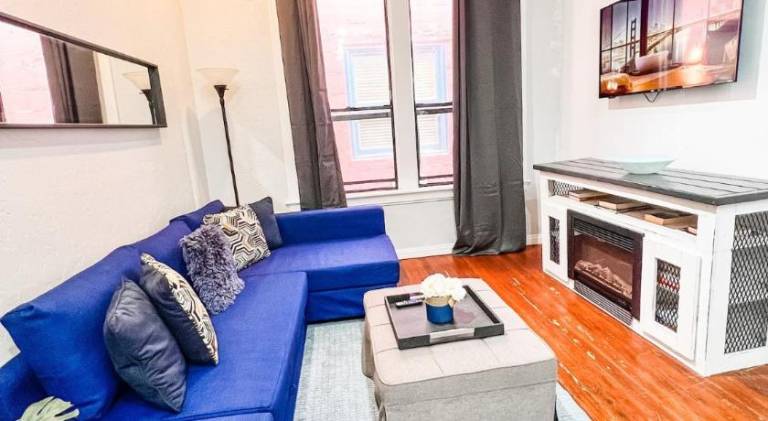 2BR Downtown Suite Free Parking Conv Center