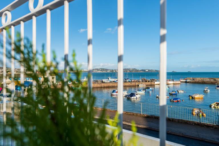 Nice rental apartment with patio | Next to the beach | Suitable for remote work | Pets allowed — photo 2