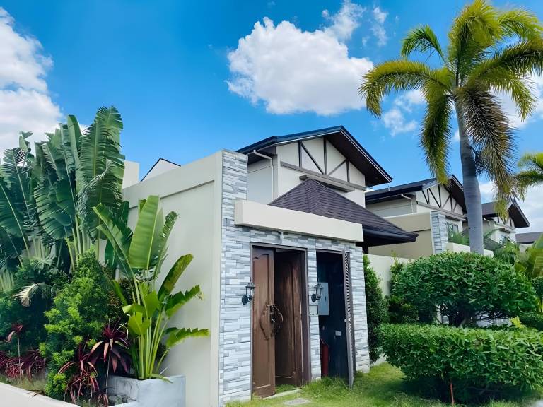 Villa with barbeque, garden & pool — photo 5