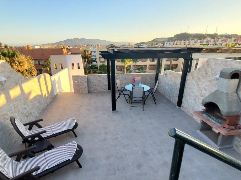 Holiday apartment with patio & pool — photo 4