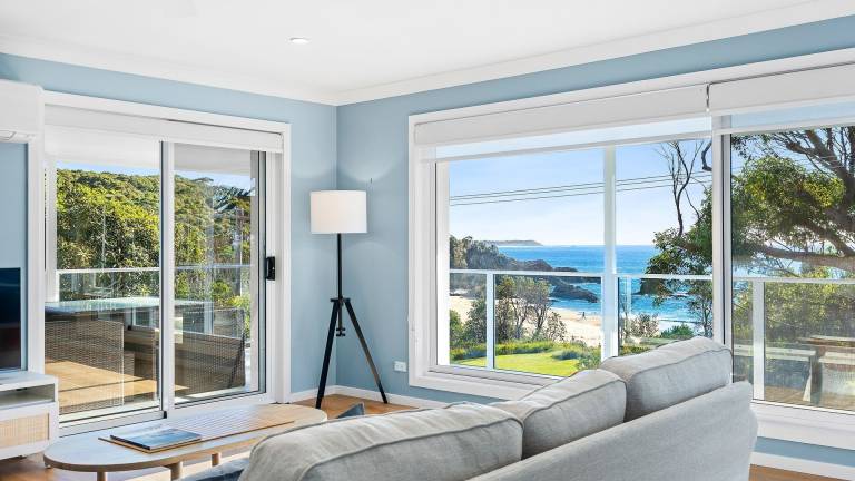 House Mystery Bay