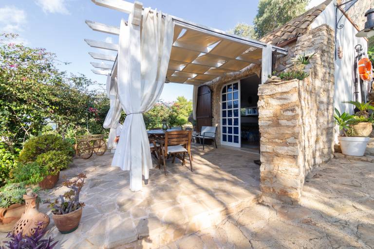 Villa Sul Mare Vista Tramonto with Sea View, Garden and Wi-Fi — photo 2