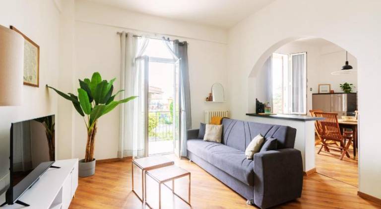 Apartment with 2 rooms for 5 persons in Sanremo