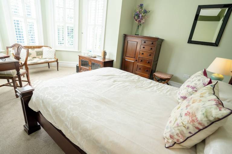 Bed and breakfast  Birkenhead