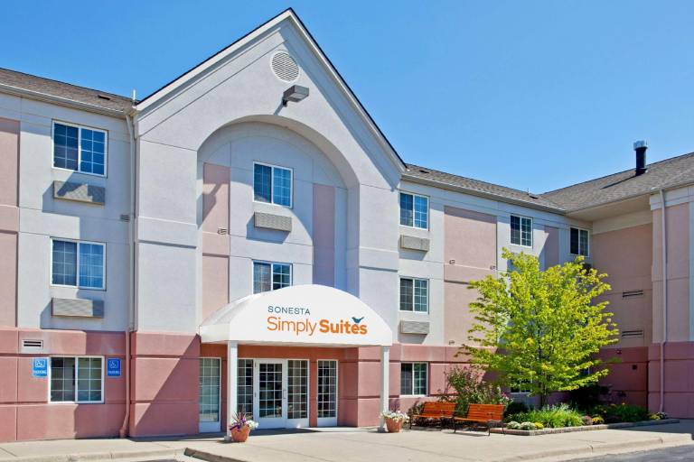 Sonesta Simply Suites Detroit Ann Arbor in Ann Arbor, MI